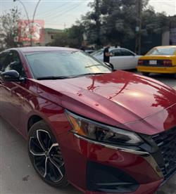 نيسان ألتيما